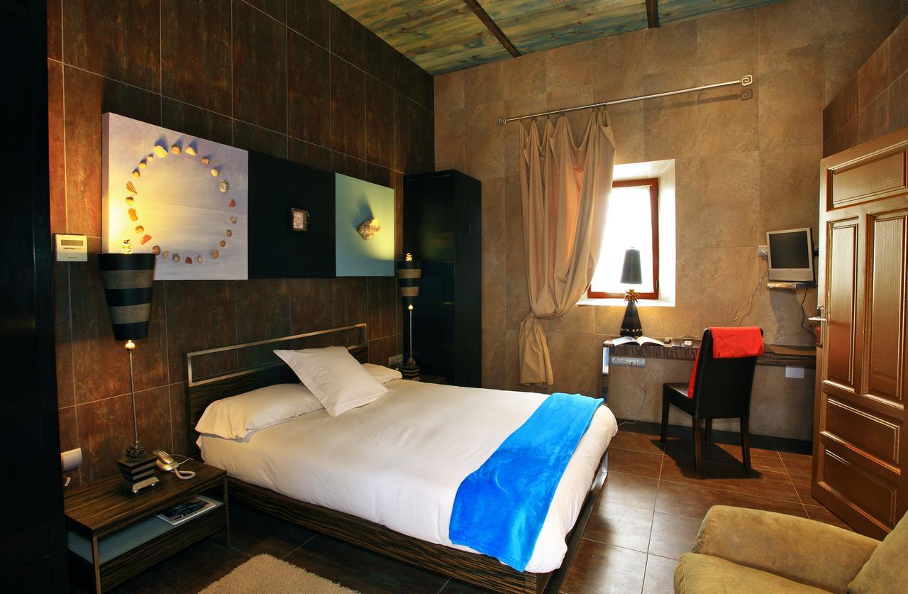 Hotel Boutique Palacio de la Serna Ballesteros De Calatrava Habitación foto